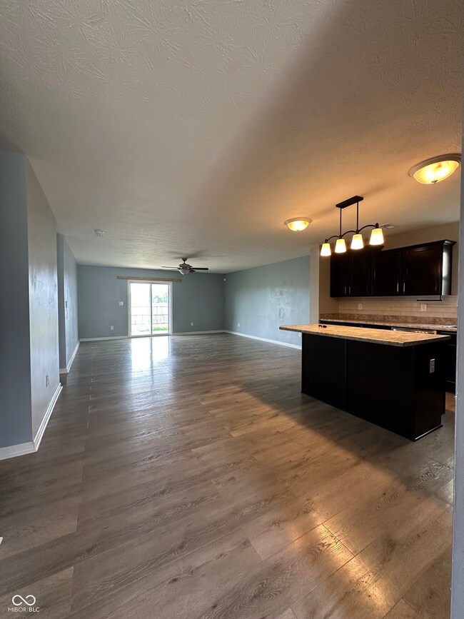 972 Redwood Dr, Franklin, IN 46131 - photo 3