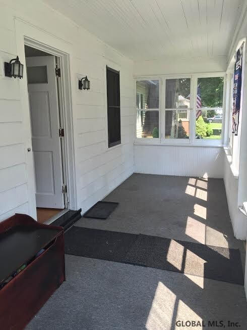 20 Crannell Ave, Delmar, NY 12054 - photo 2