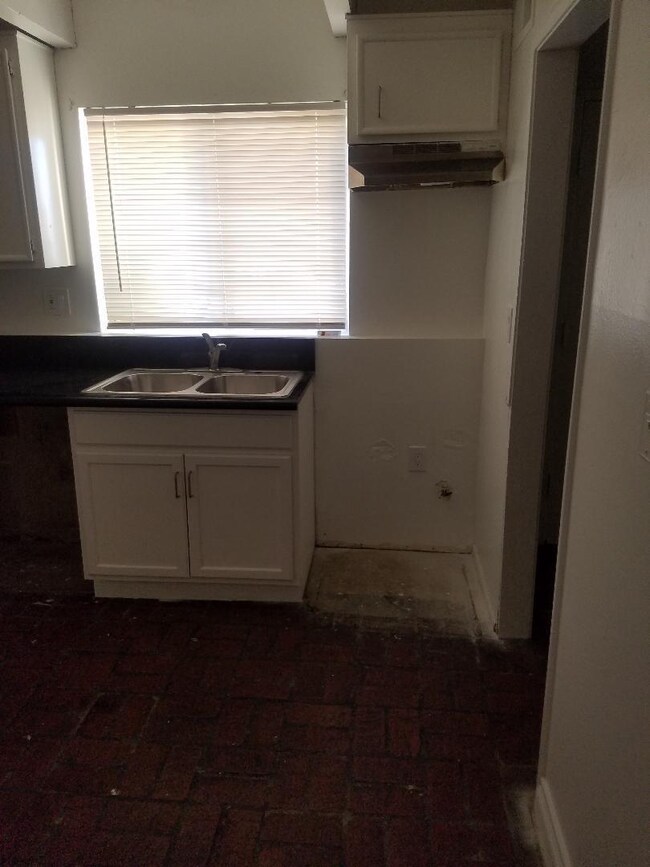 kitchen B