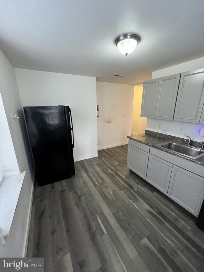 826 W 10th St unit 2, Wilmington, DE 19801 - photo 5