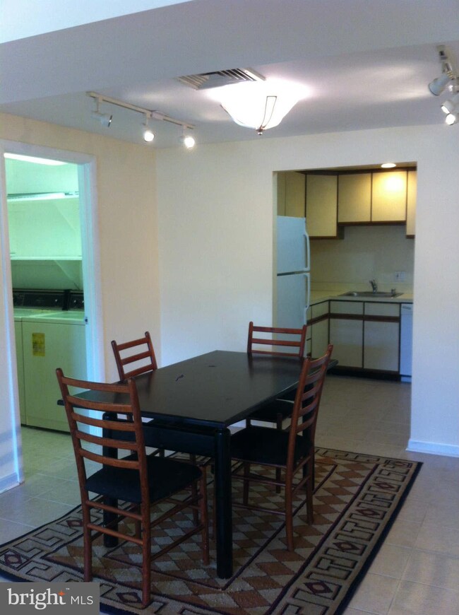 1975 Kennedy Dr, McLean, VA 22102 - photo 7