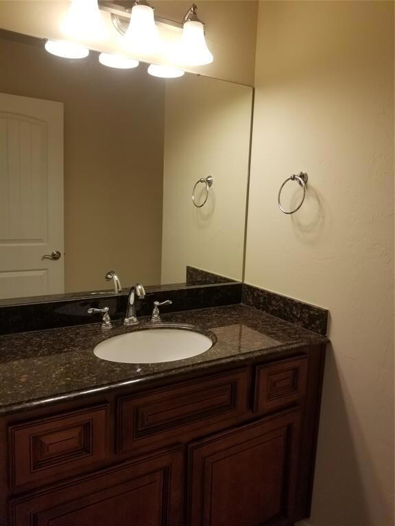 1108 Bryan Dr, Moore, OK 73160 - photo 7