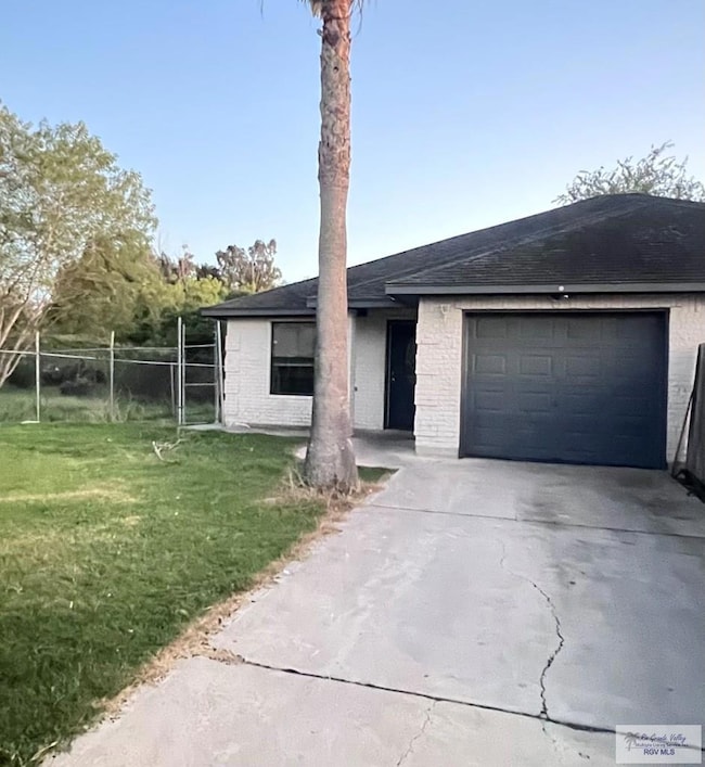 4318 Waco Rd unit 1, Brownsville, TX 78521 - photo 4