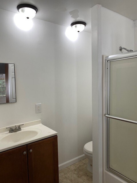DOWN STAIRS BATHROOM