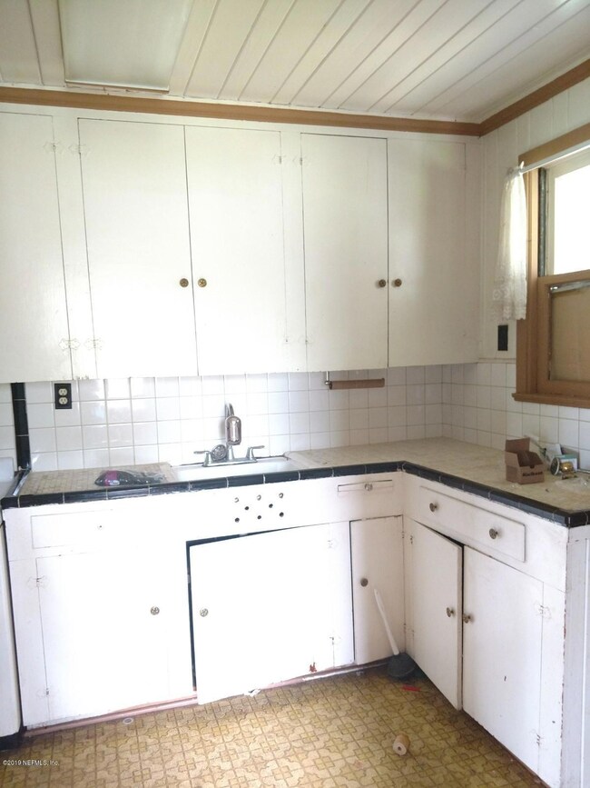 5134 Park St, Jacksonville, FL 32205 - photo 7