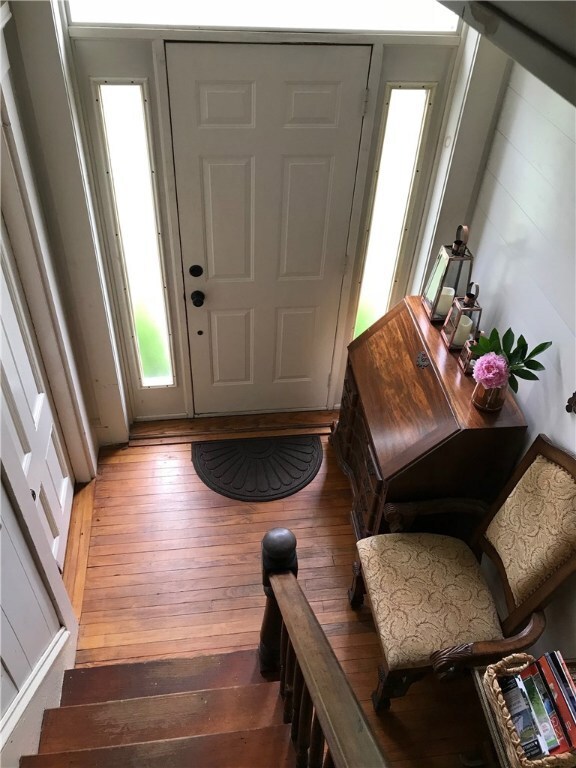 ENTERANCE HALL