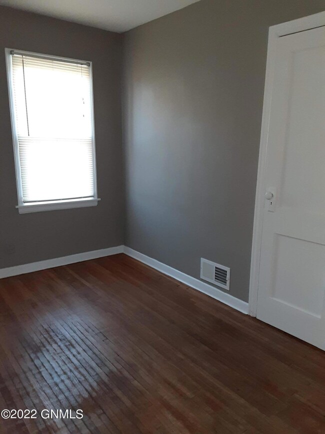 219 4th Ave W, Turtle Lake, ND 58575 - photo 6