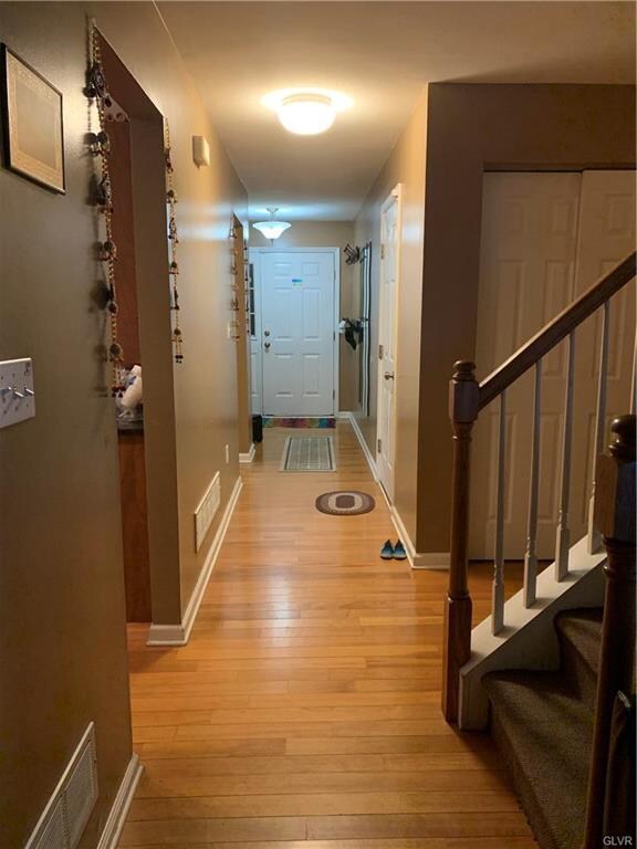 1804 Ruth St, Allentown, PA 18104 - photo 4