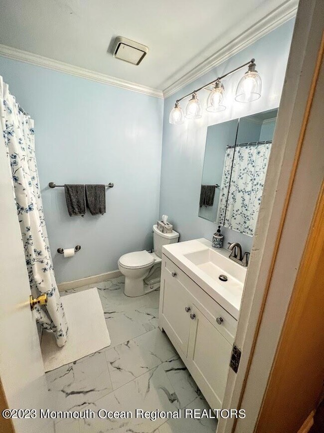 bathroom1