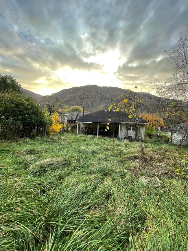 2762 Meadow Creek Back