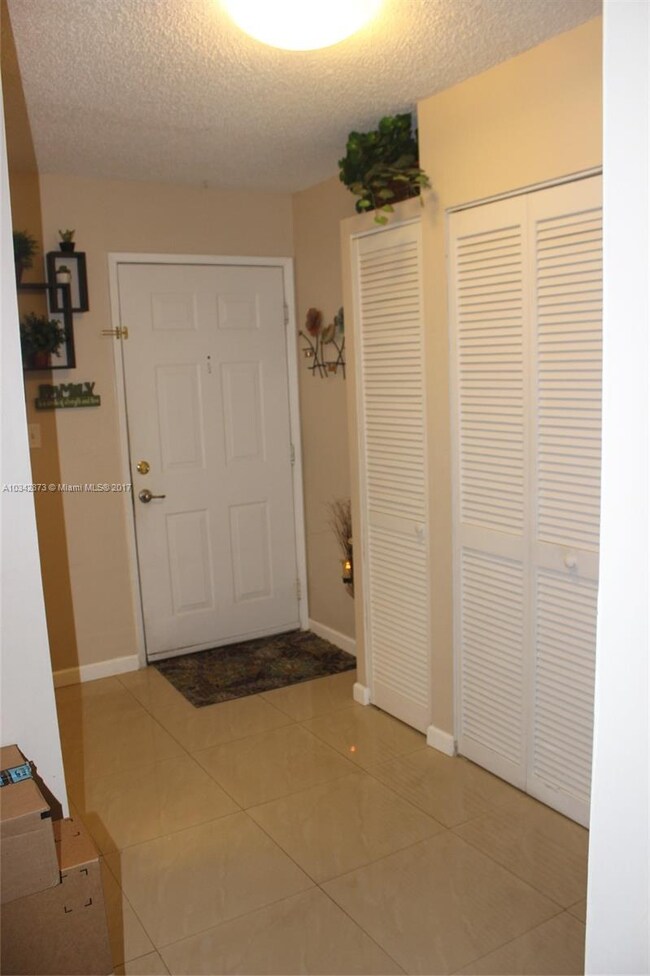 4744 NW 114th Ave unit 203, Doral, FL 33178 - photo 3