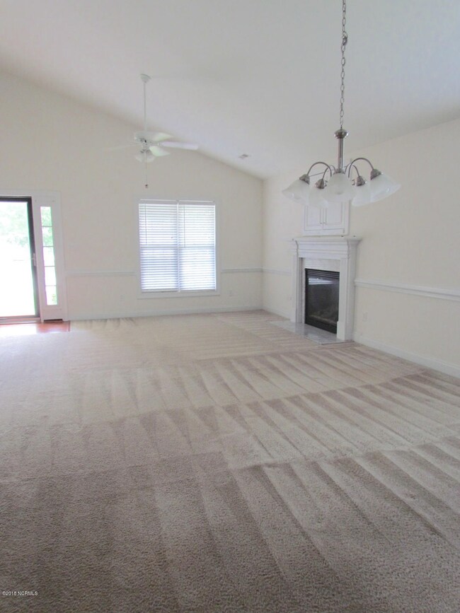 2413 Sawgrass Dr, Winterville, NC 28590 - photo 2