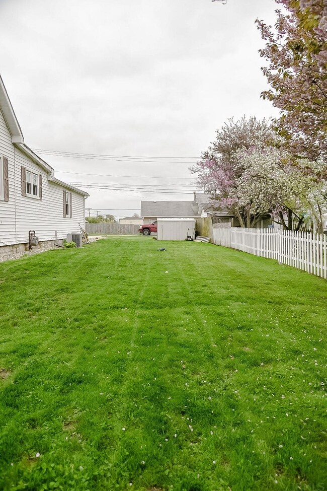 211 Poplar St, Tipton, IN 46072 - photo 5