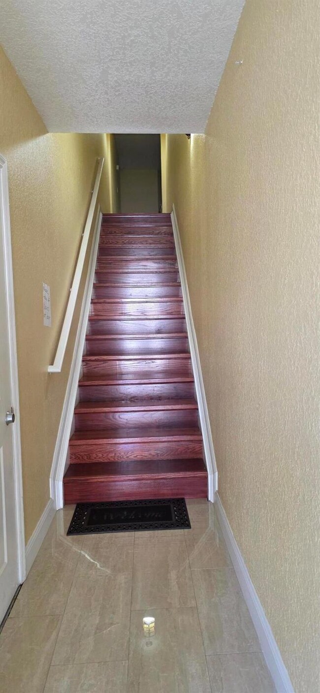 108 SW Peacock Blvd unit 5-205, Port Saint Lucie, FL 34986 - photo 2