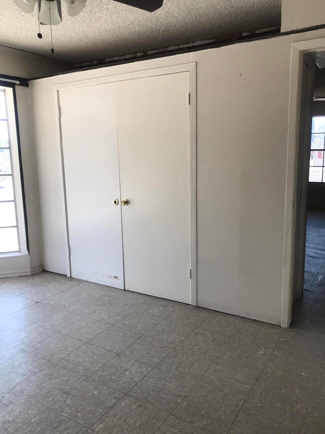 7828 West Dr unit A, El Paso, TX 79915 - photo 6