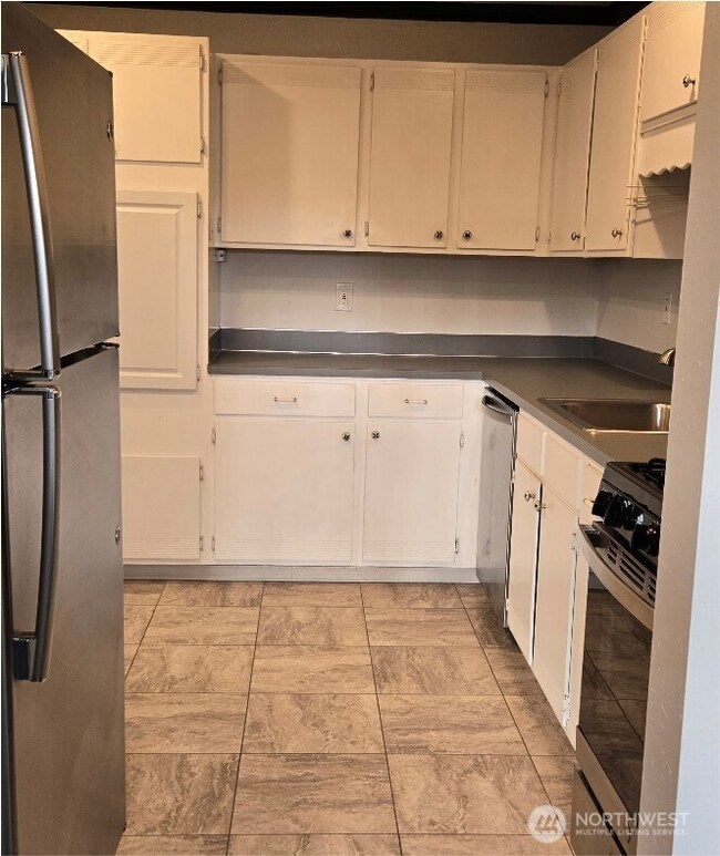 5915 Highway Place unit 404, Everett, WA 98203 - photo 6