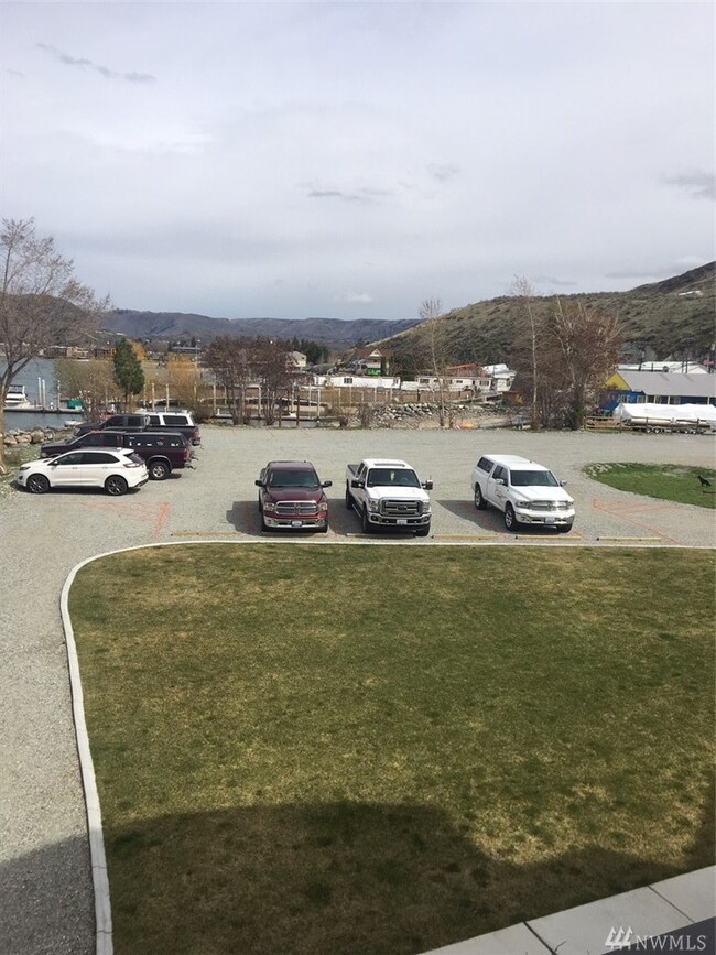 1350 W Woodin Ave unit F2, Chelan, WA 98816 - photo 3