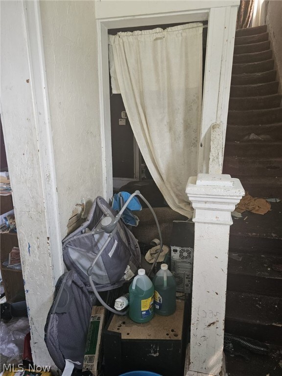 Details with hardwood / wood-style floors