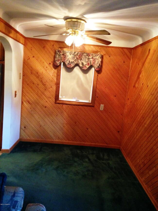 52427 Sheridan Rd, Paw Paw, MI 49079 - photo 3