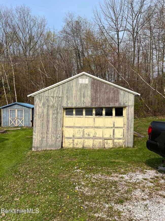 190 Central Shaft Rd, Florida, MA 01247 - photo 3