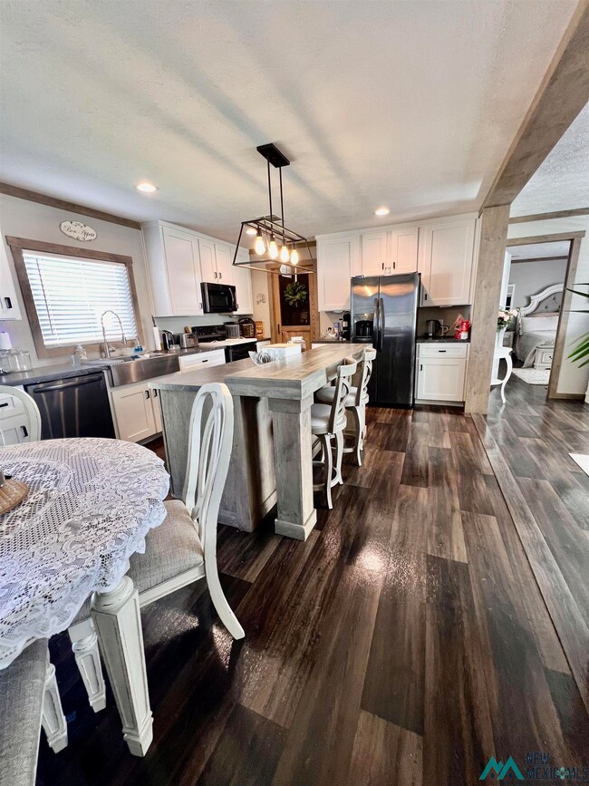 4212 Magnolia St, Carlsbad, NM 88220 - photo 5