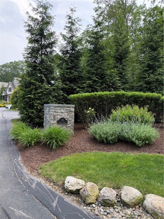 80 Conley Ave unit 2, Cranston, RI 02921 - photo 2