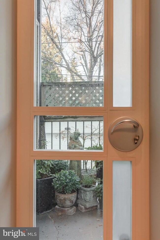 California House unit 104, Washington, DC 20008 - photo 7