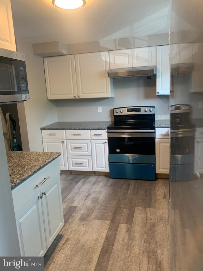 21 Kings Grant Way, Wilmington, DE 19802 - photo 2