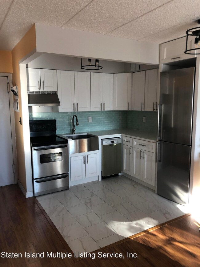999 Forest Ave unit 3D, Staten Island, NY 10310 - photo 2