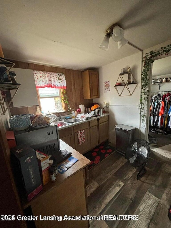 1007 N Kinney Ave, Mount Pleasant, MI 48858 - photo 7