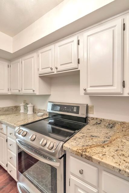 new granite/appliances