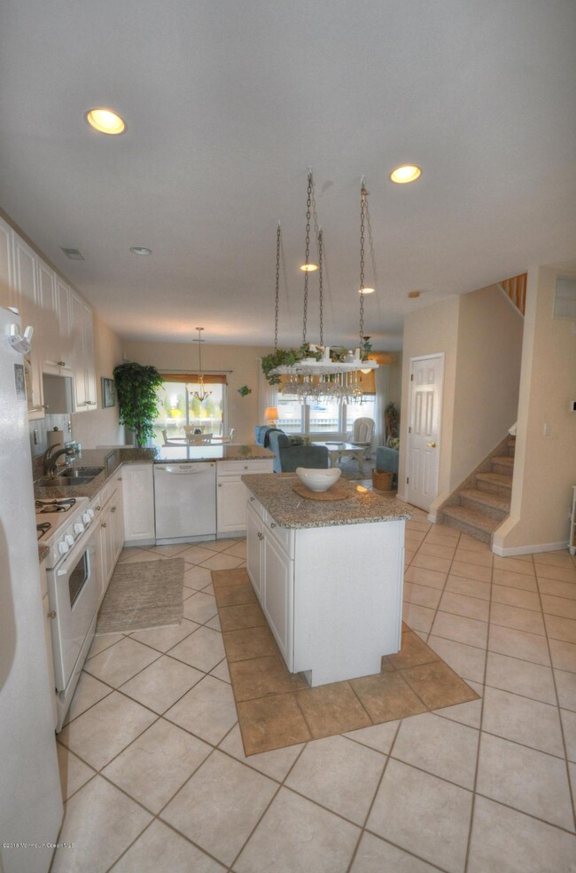 10 Blue Heron Ln unit 10, Bayville, NJ 08721 - photo 6