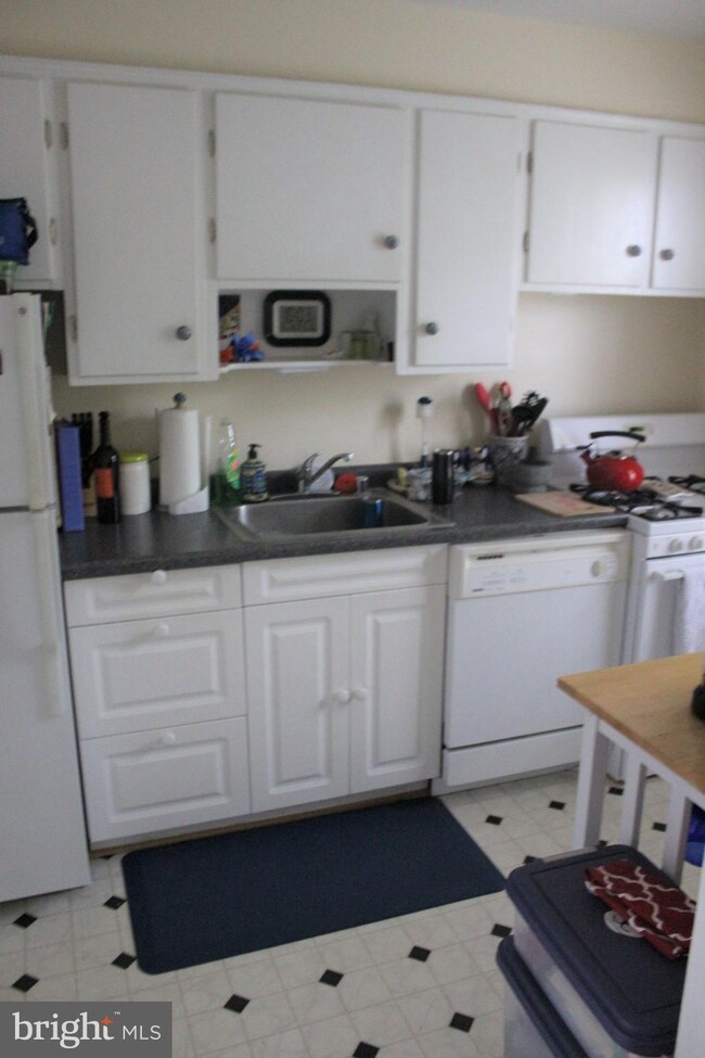 1509 Belle View Blvd unit B2, Alexandria, VA 22307 - photo 4