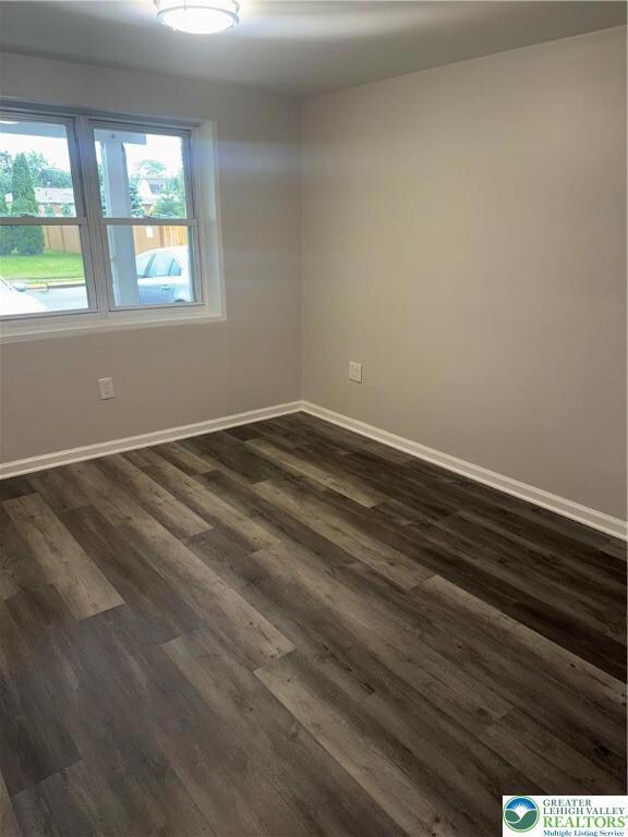 1805 E Cambridge St, Allentown, PA 18109 - photo 7