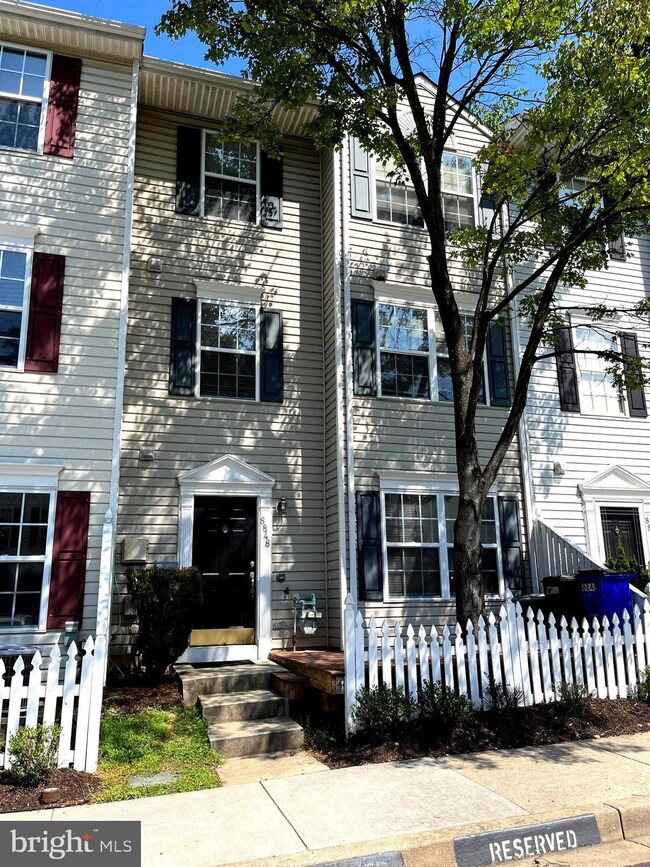 8848 Goose Landing Cir, Columbia, MD 21045 - photo 2