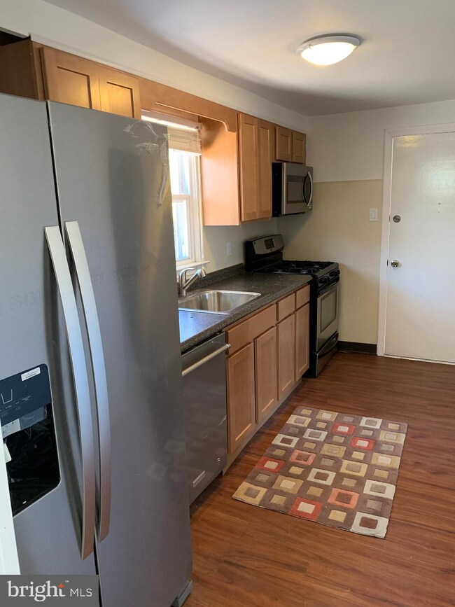 240 W Roland Rd, Brookhaven, PA 19015 - photo 7