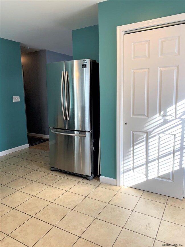 37 New York Ave, Rensselaer, NY 12144 - photo 6