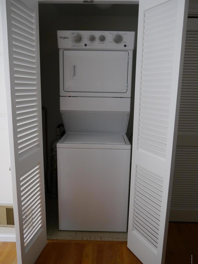 328 Pemberwick Rd unit 7, Greenwich, CT 06831 - photo 7