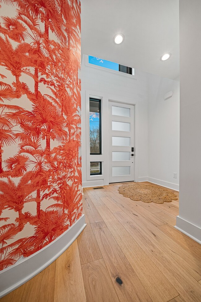 706 W 4th St, Columbia, TN 38401 - photo 3