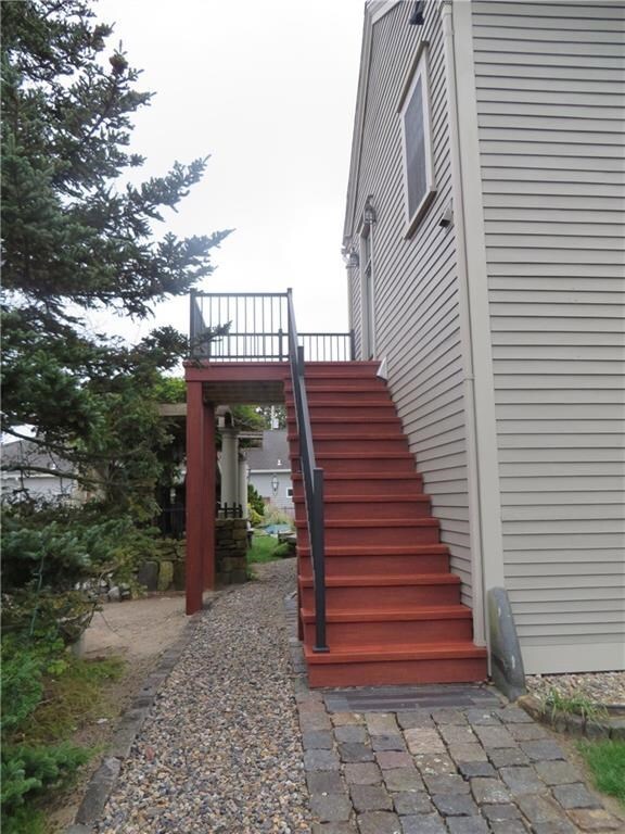 659 Putnam Pike unit 2, Greenville, RI 02828 - photo 2