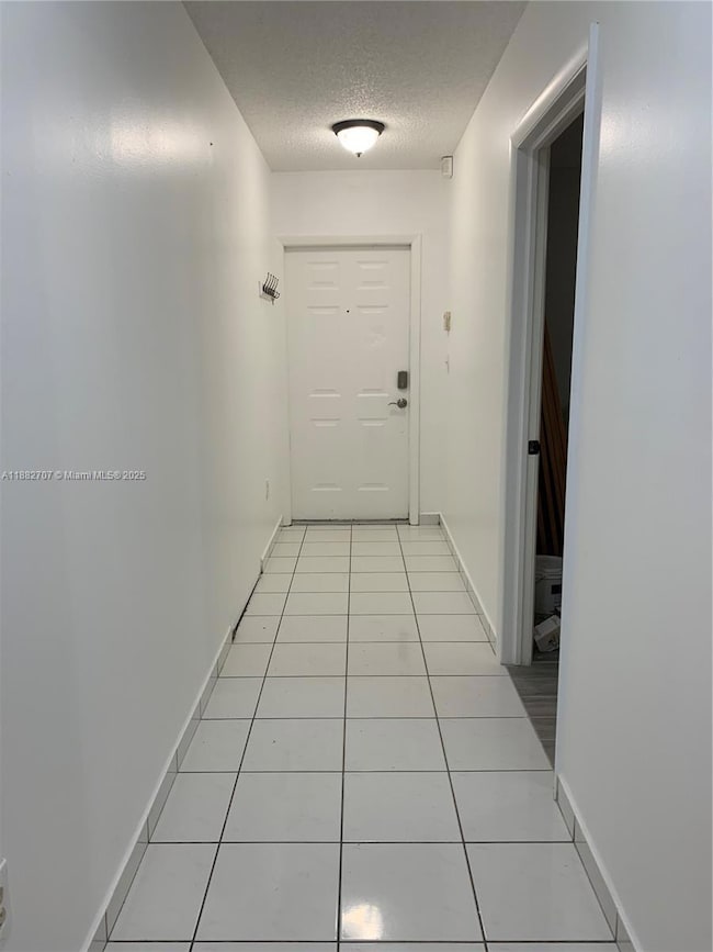 3298 W 70th St unit 101, Hialeah, FL 33018 - photo 2