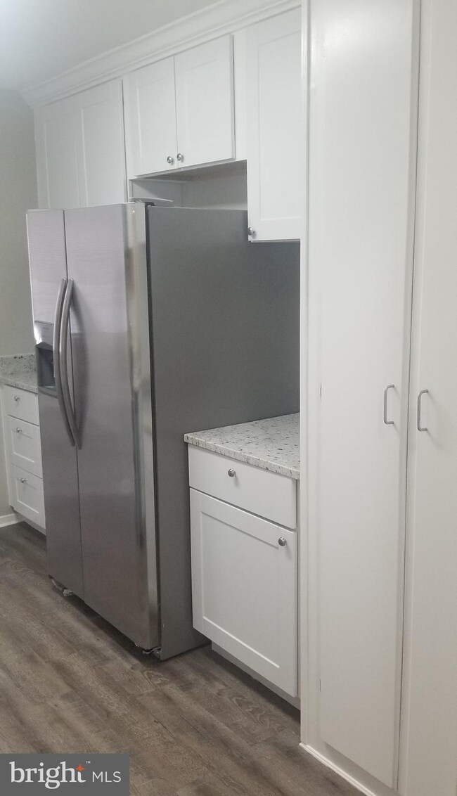 509 Florida Ave unit 217, Herndon, VA 20170 - photo 4