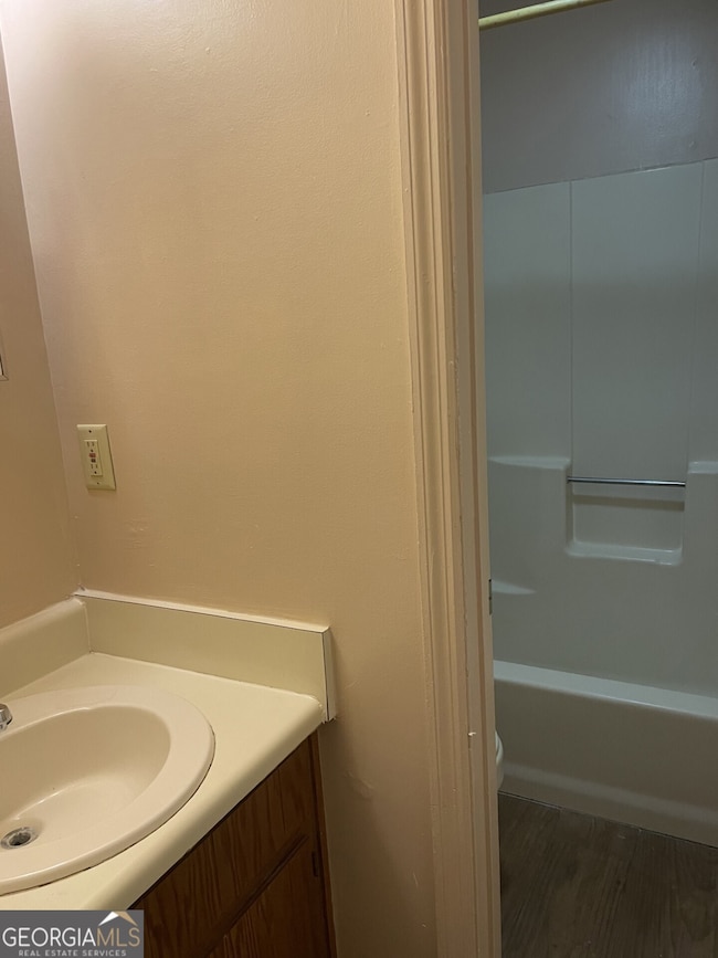 500 S Orange Edwards Blvd unit B, Kingsland, GA 31548 - photo 2