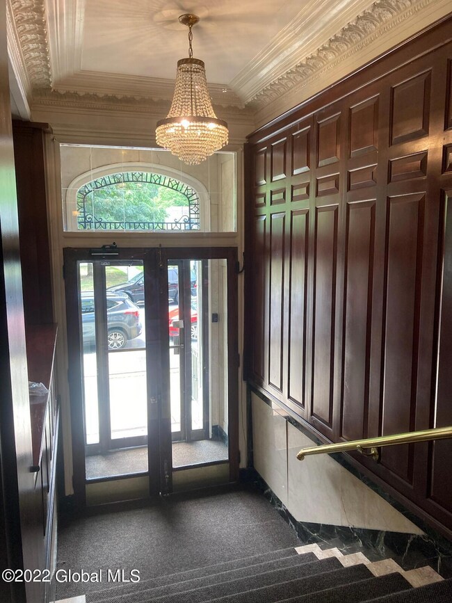 399 State St unit 404, Albany, NY 12210 - photo 6