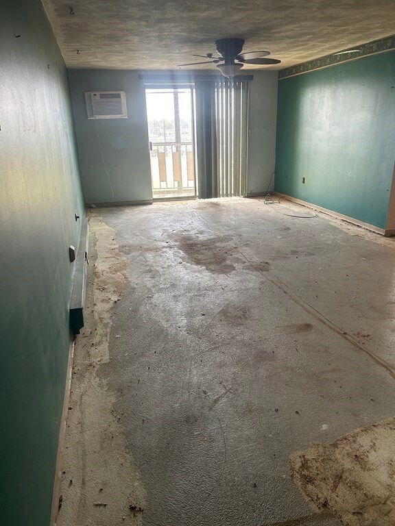 33 Lodgen Ct unit 3E, Malden, MA 02148 - photo 2