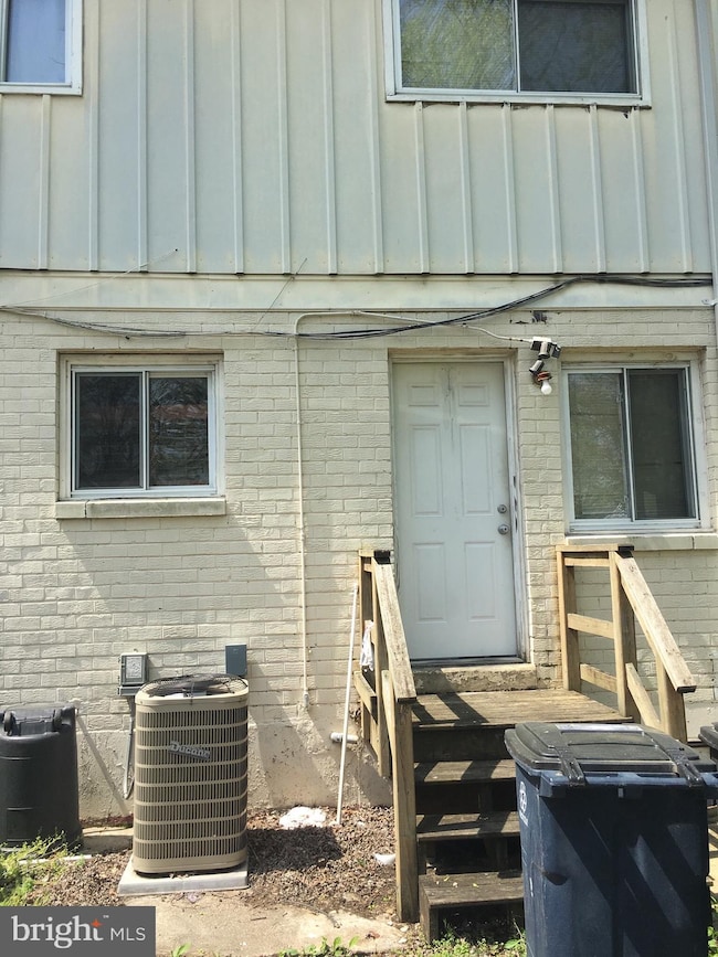 2207 Columbia Place, Hyattsville, MD 20785 - photo 3