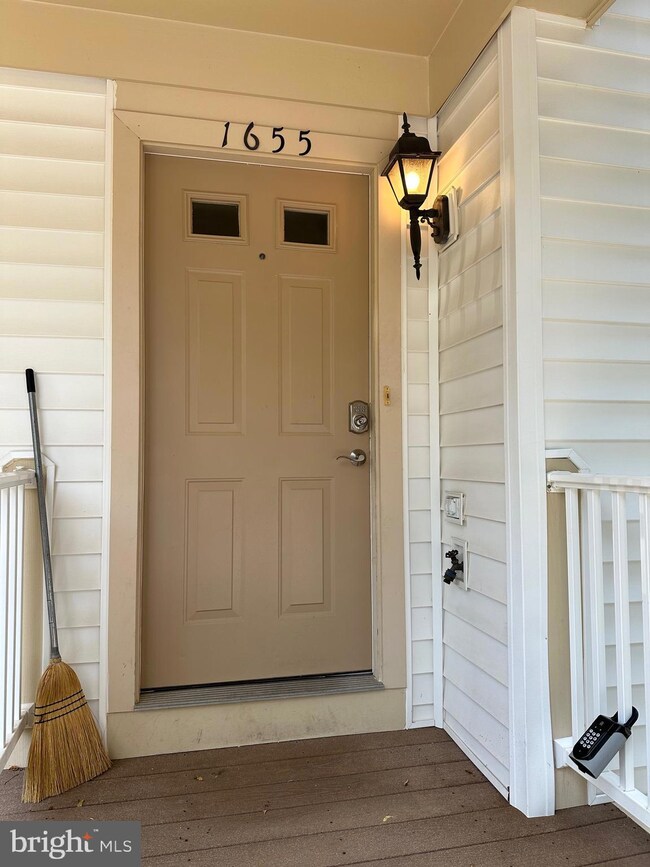 1655 Fallowfield Ct, Crofton, MD 21114 - photo 2