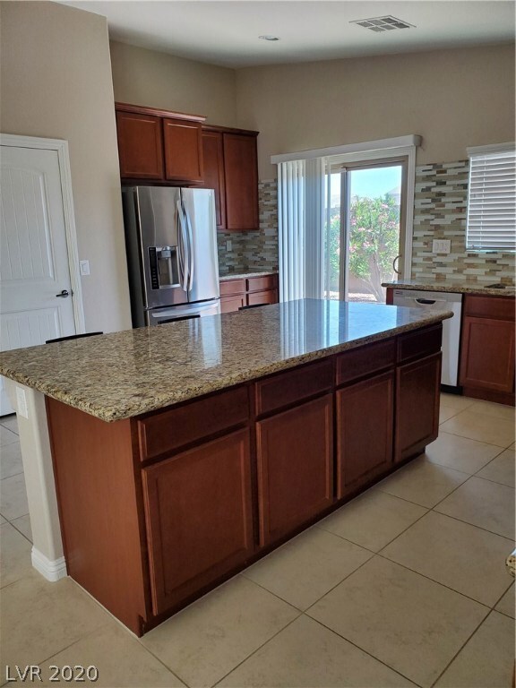 Kitchen looking toward back yard