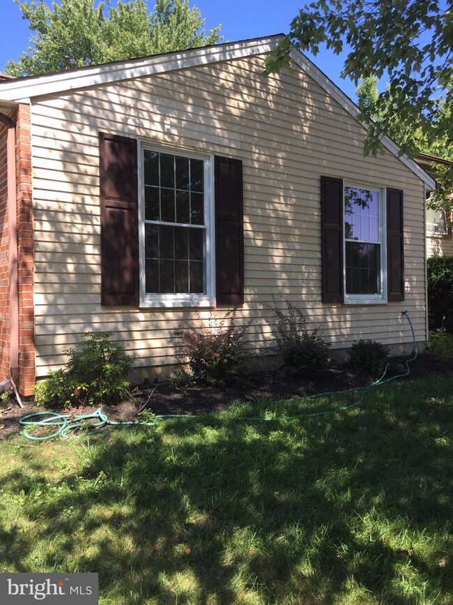 6241 Blue Dart Place, Columbia, MD 21045 - photo 3