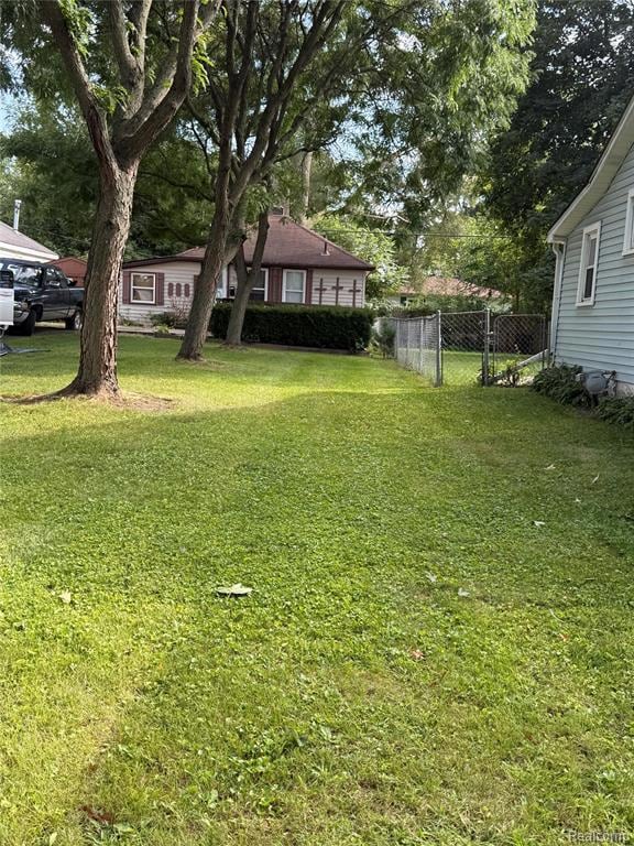 38 E Princeton Ave, Pontiac, MI 48340 - photo 5